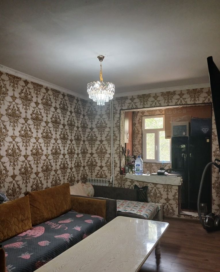 Sotiladi 3 xonali xonadon, 68 m² · Yashnobod — surat 1