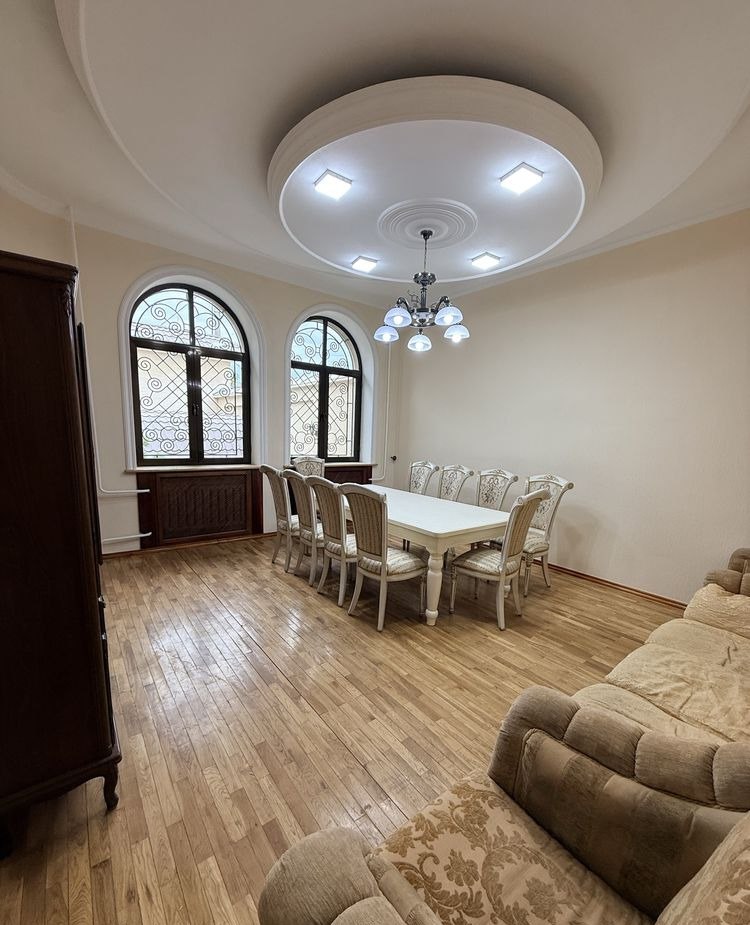 Sotiladi 4 xonali hovli, 250 m² · Mirzo Ulug‘bek — surat 7