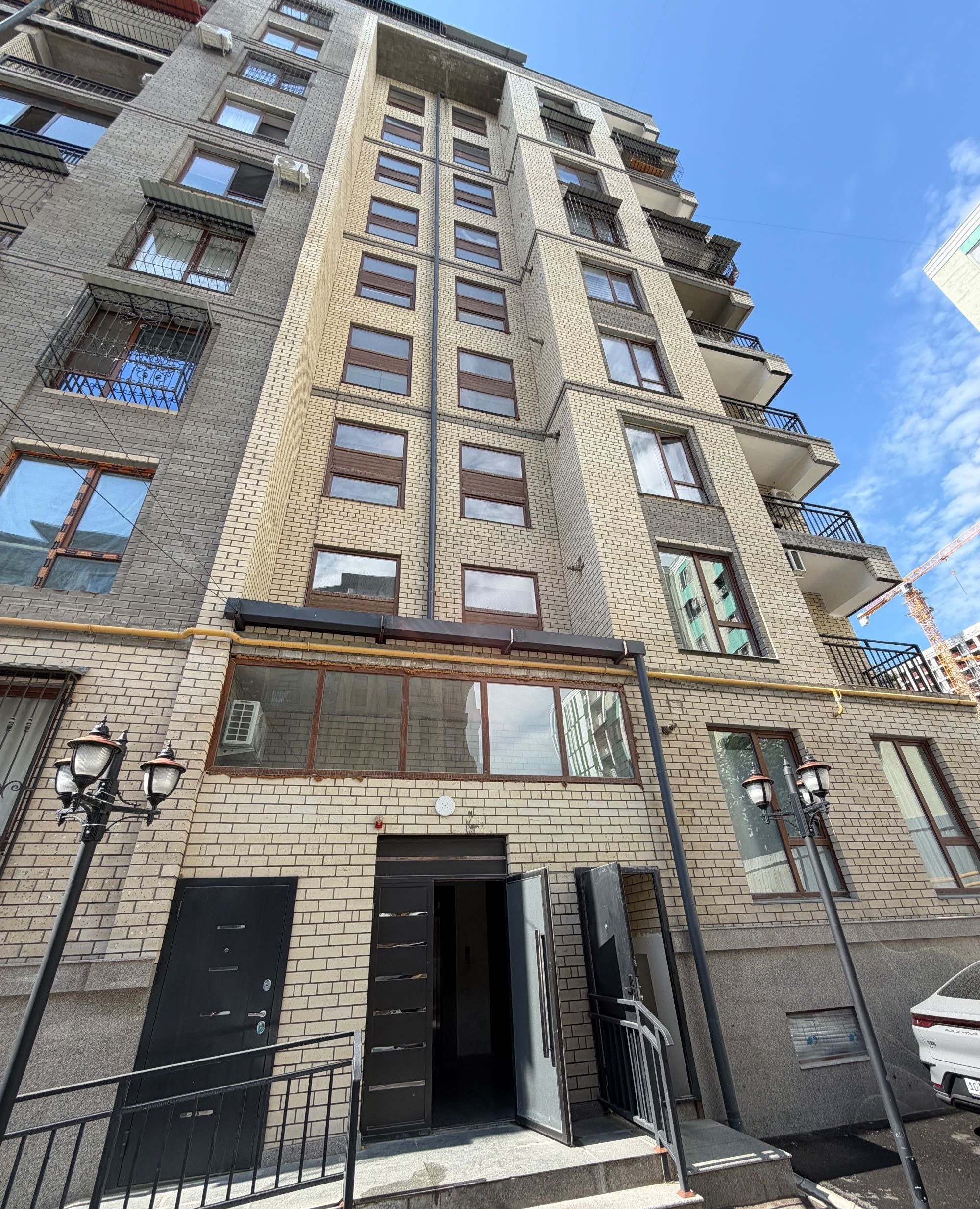 For sale 3-room apartment, 100 m² · Yashnabad — photo 1