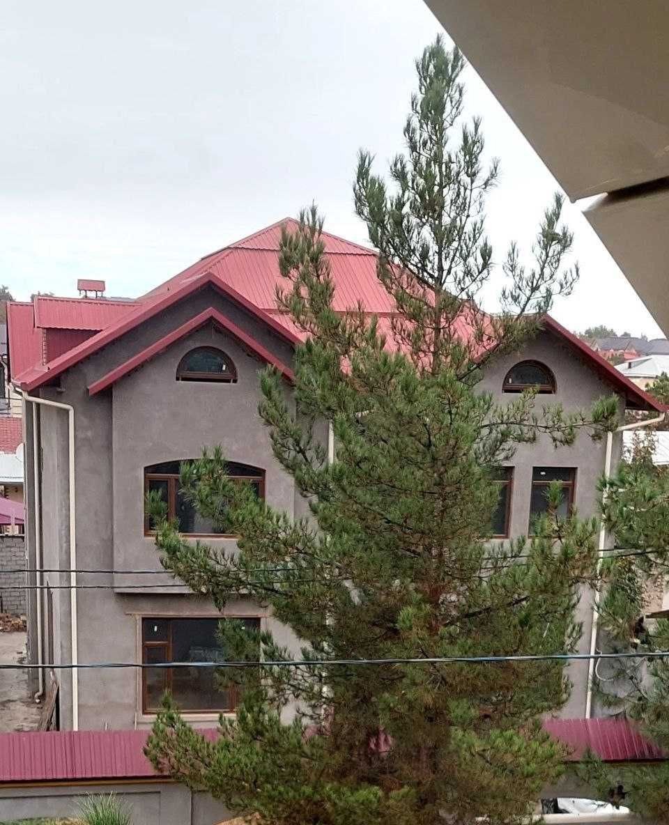 Sotiladi 8 xonali hovli, 200 m² · Mirzo Ulug‘bek — surat 3