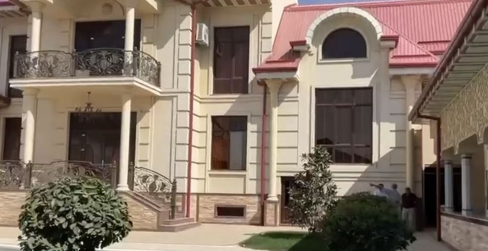 Sotiladi 17 xonali hovli, 1 m² · Olmazor — surat 2