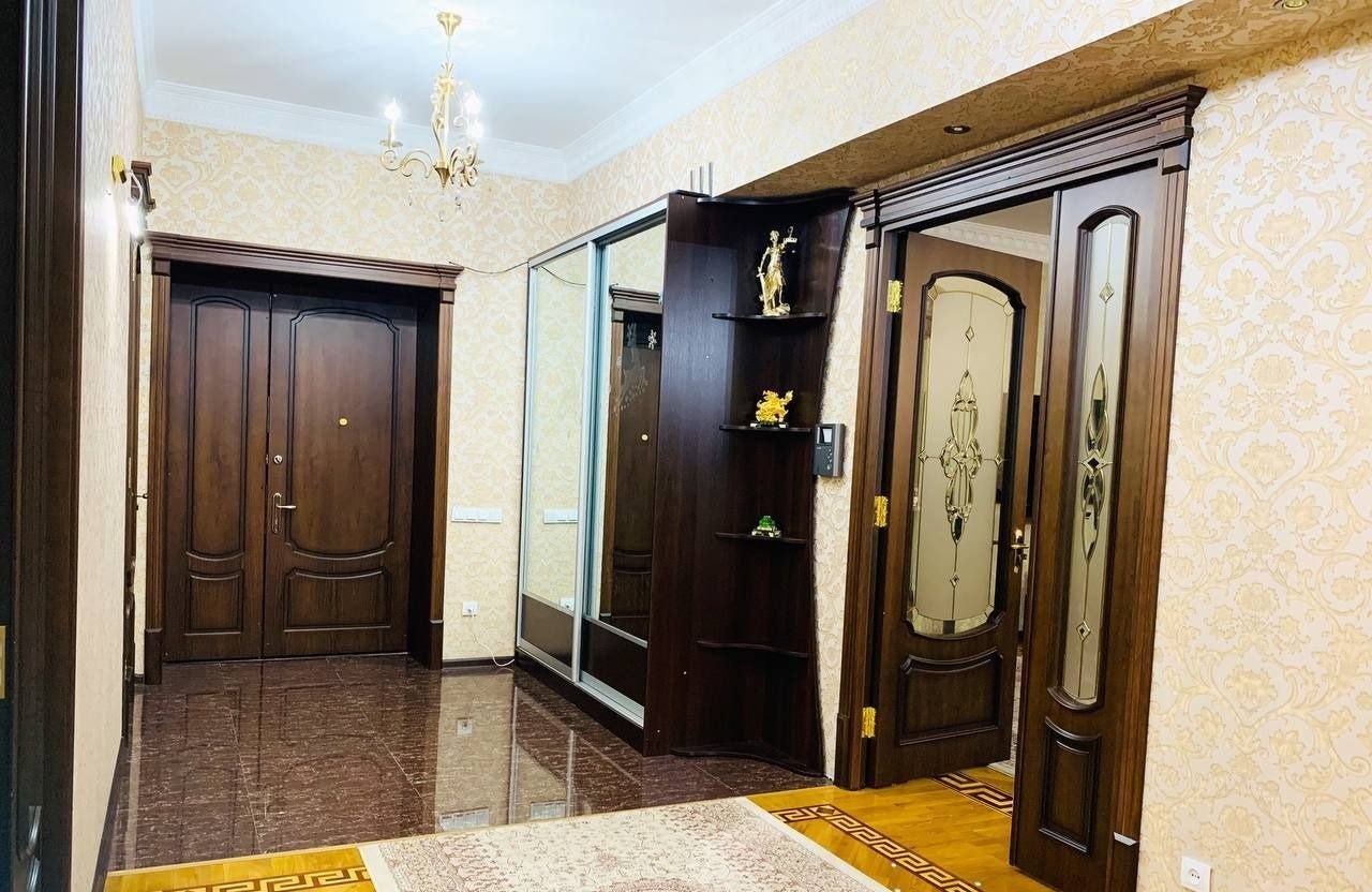 Продаётся 5-комн. квартира, 225 м² · Юнусабад — фото 3