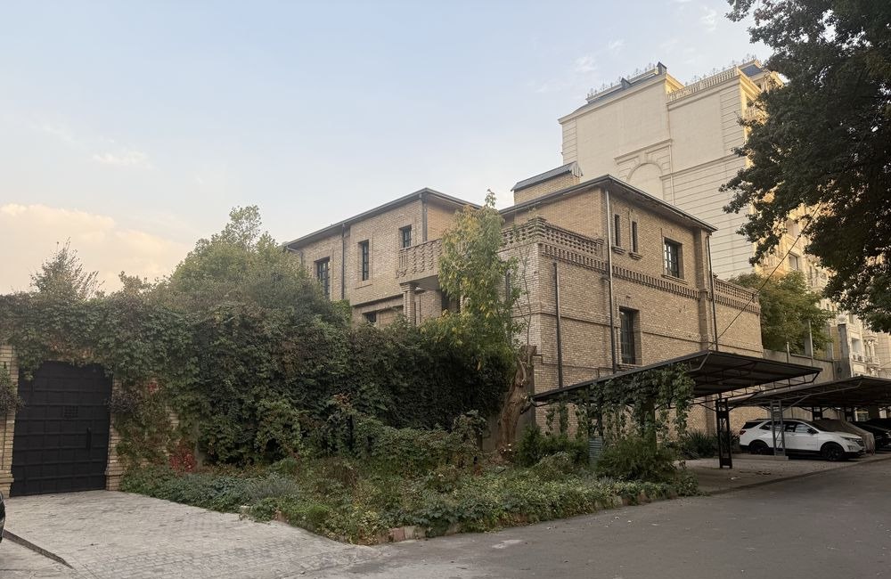 For sale commercial space, 378 m² · London · Mirzo-Ulugbek — photo 1