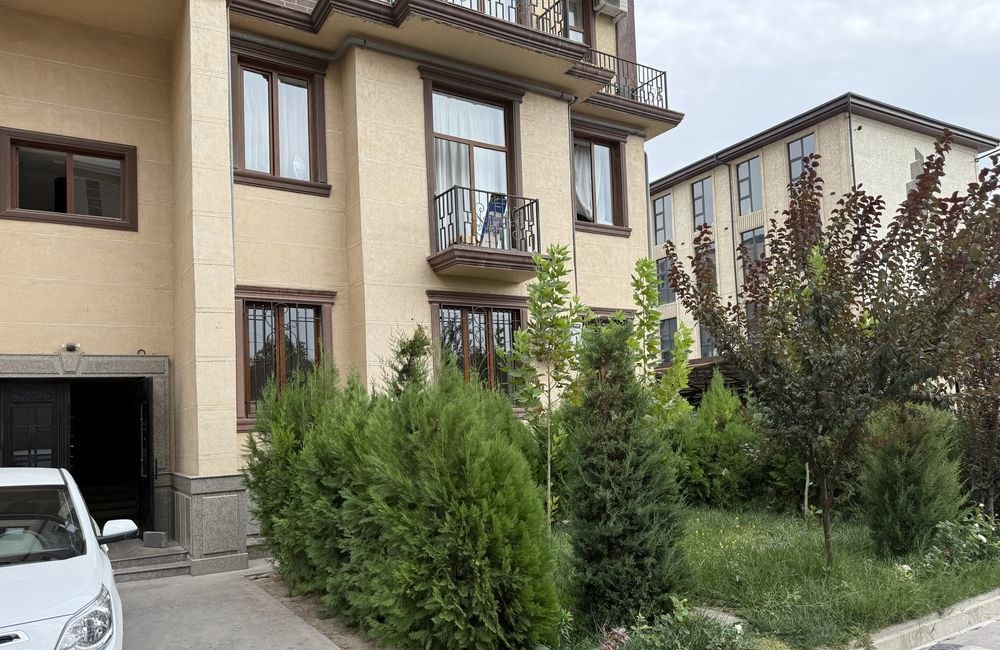 Ijaraga tijorat binosi, 65 m² · Olmazor — surat 1