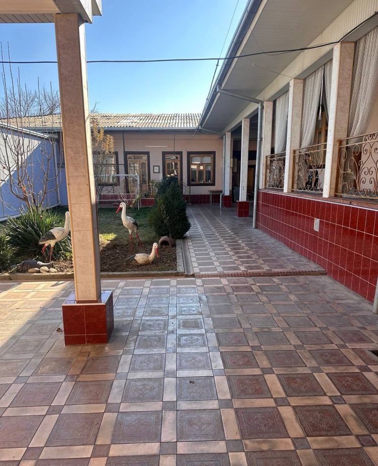 For sale 7-room house · Yunusabad — photo 1