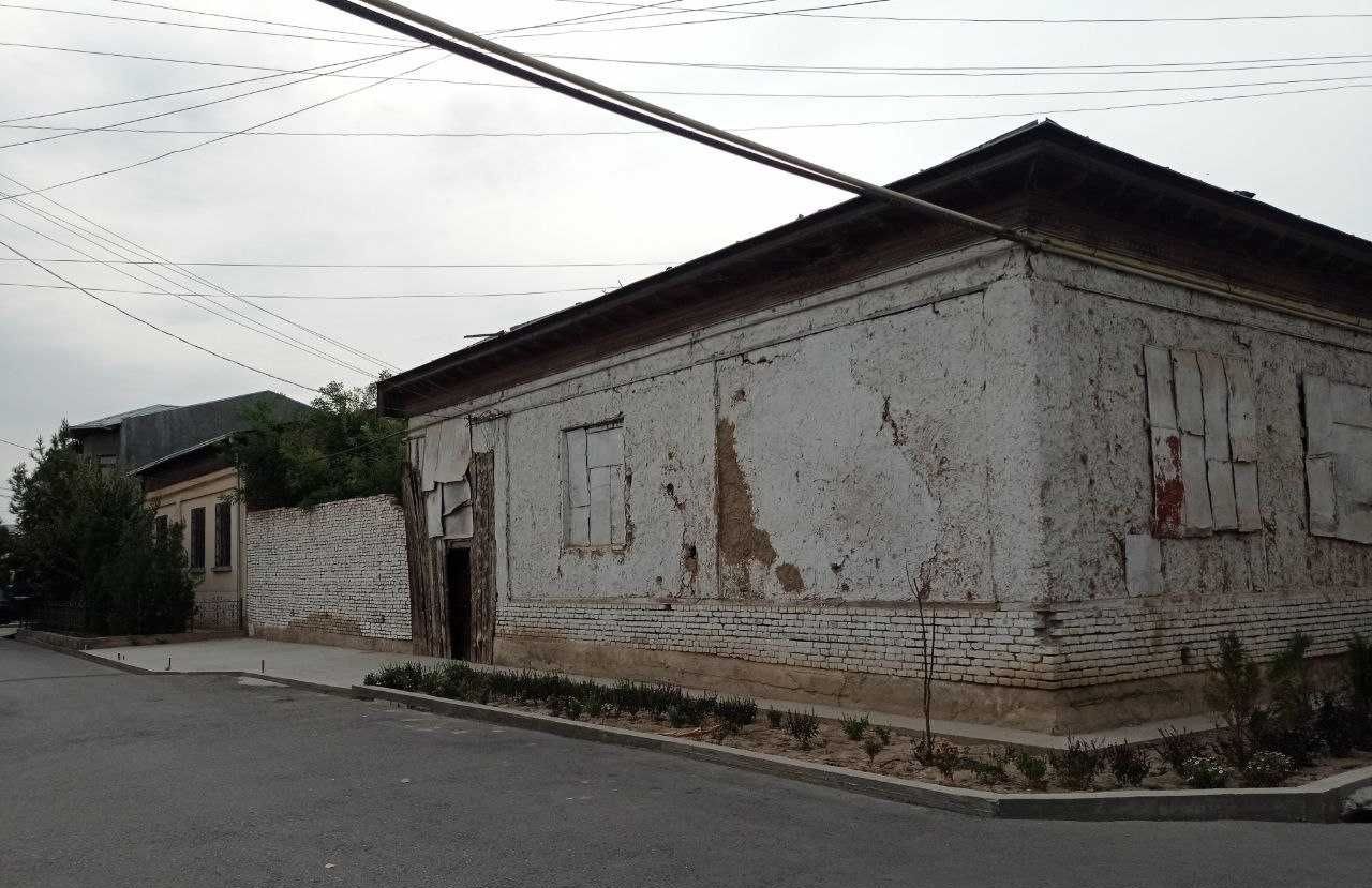 Sotiladi 8 xonali hovli, 250 m² · Olmazor — surat 2