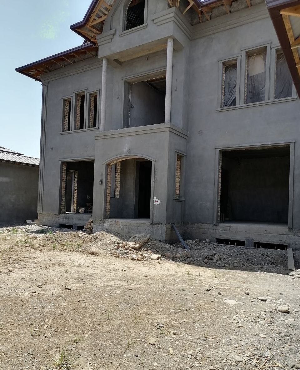 Sotiladi 7 xonali hovli, 800 m² · Yashnobod — surat 1