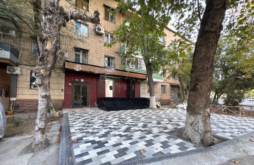 For sale commercial space, 160 m² · Mirabad — photo 1