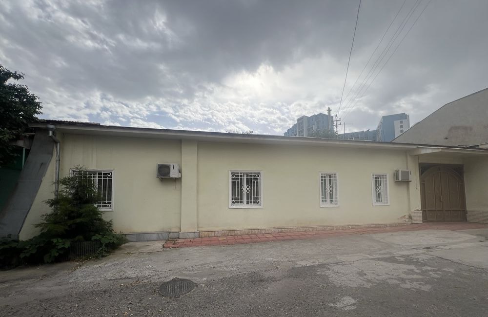 Sotiladi 6 xonali hovli · Mirzo Ulug‘bek — surat 4