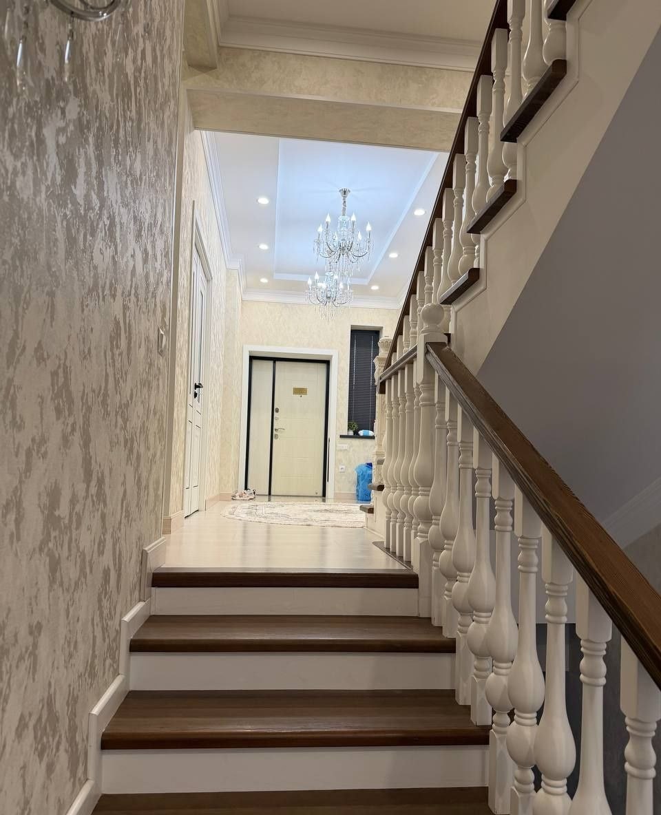 Sotiladi 4 xonali hovli, 240 m² · Mirzo Ulug‘bek — surat 5
