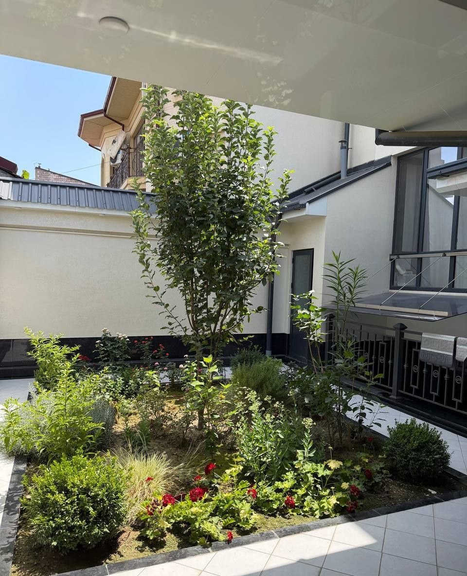 Sotiladi 4 xonali hovli, 240 m² · Mirzo Ulug‘bek — surat 2