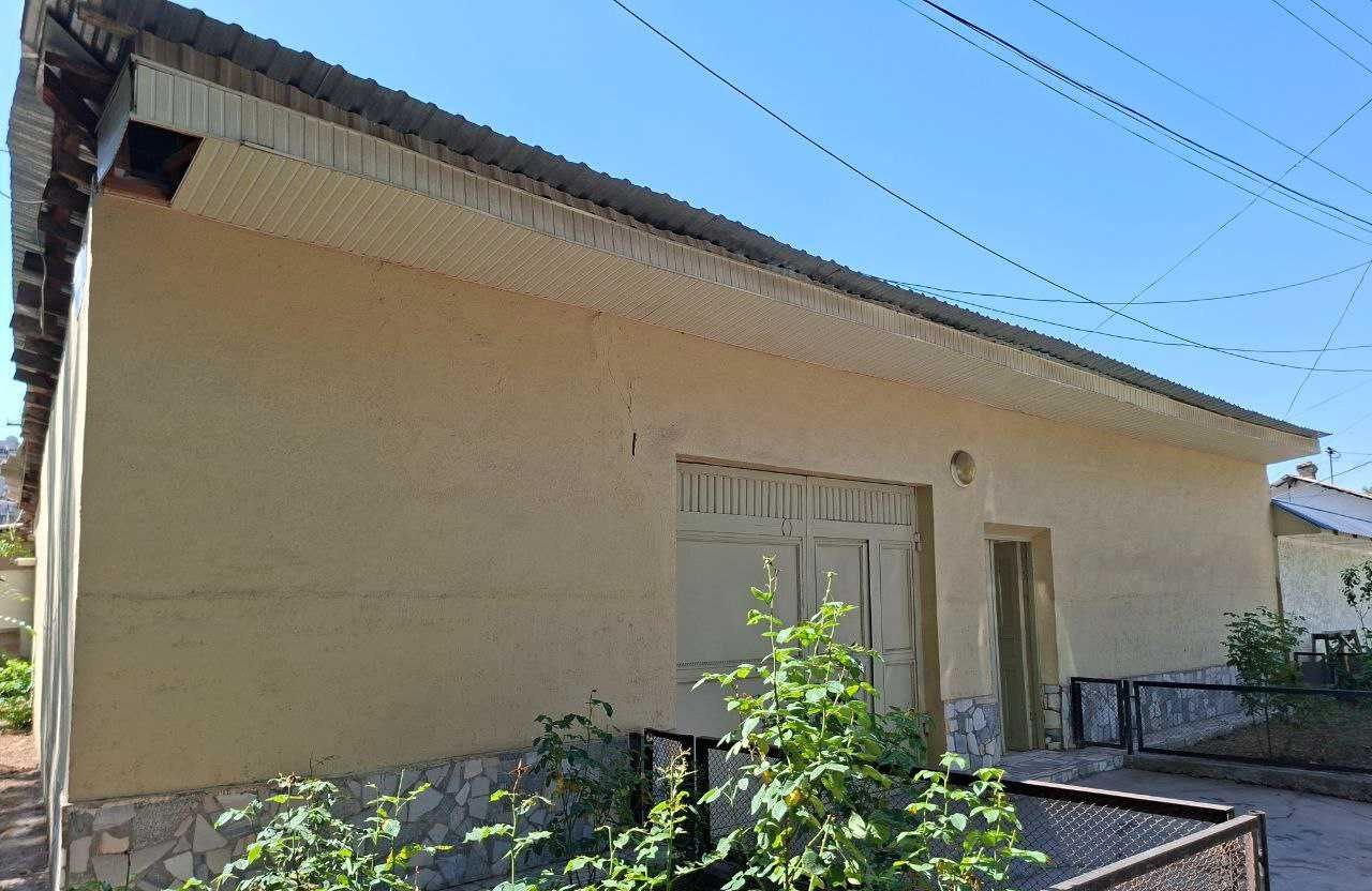 Sotiladi 4 xonali hovli, 190 m² · Mirobod — surat 2