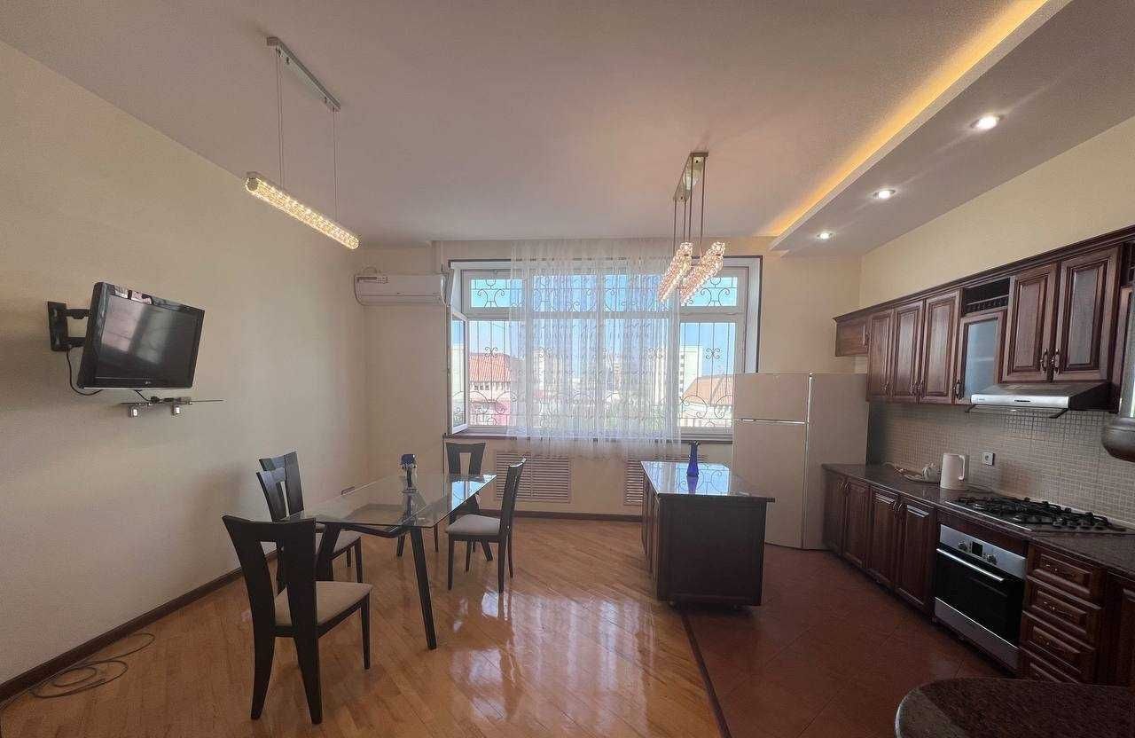 Sotiladi 4 xonali xonadon, 203.27 m² · Mirobod — surat 3