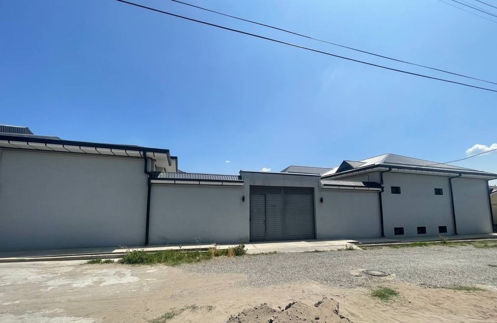 Sotiladi 9 xonali hovli · Mirzo Ulug‘bek — surat 2