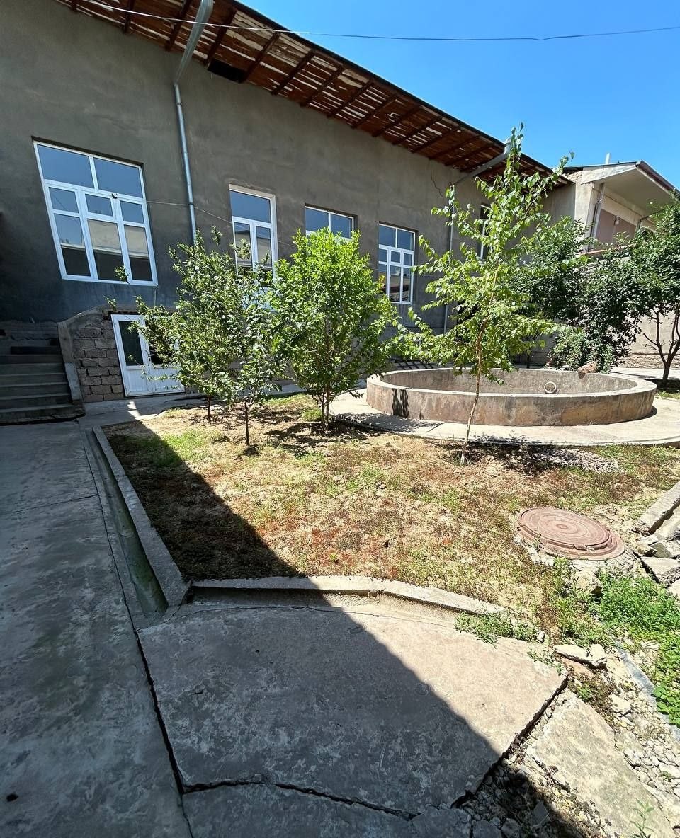 For sale 10-room house · Almazar — photo 4