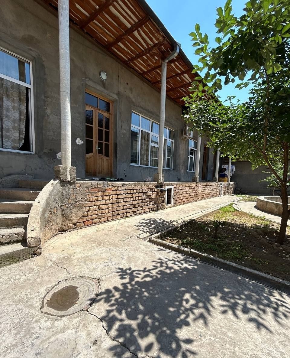 For sale 10-room house · Almazar — photo 8