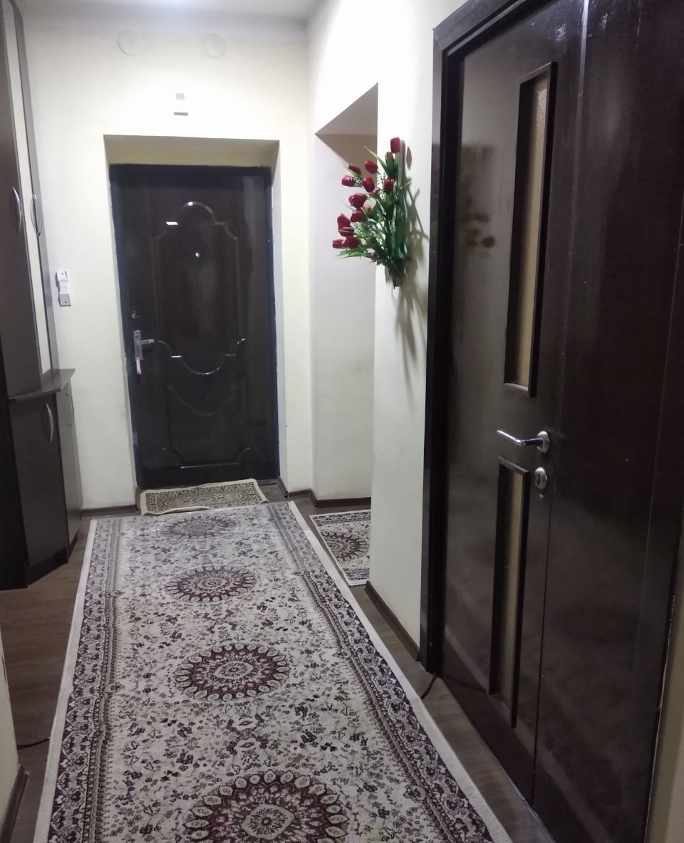 Sotiladi 3 xonali xonadon, 67 m² · Yashnobod — surat 1
