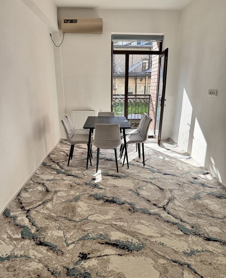 Sotiladi 2 xonali xonadon, 52 m² · Olmazor — surat 1