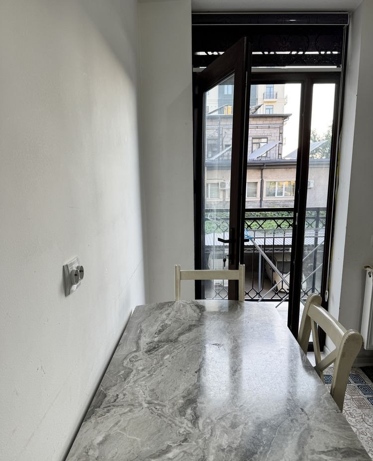 Sotiladi 2 xonali xonadon, 52 m² · Olmazor — surat 7
