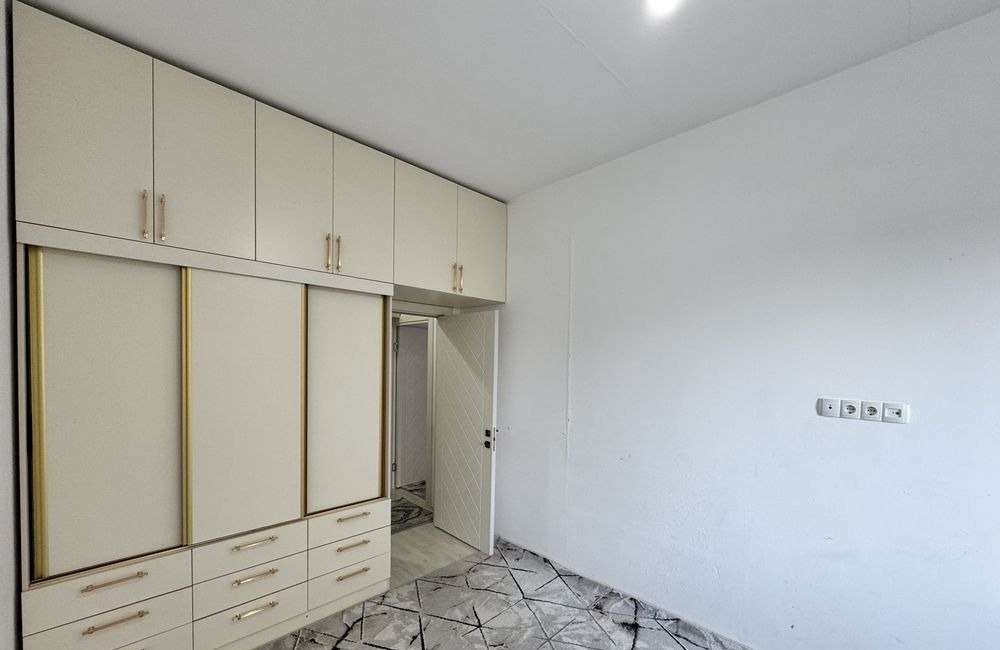 Sotiladi 2 xonali xonadon, 52 m² · Olmazor — surat 2