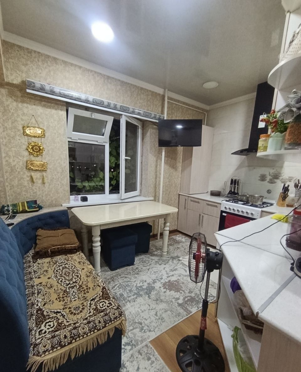 Sotiladi 3 xonali xonadon, 80 m² · Olmazor — surat 2