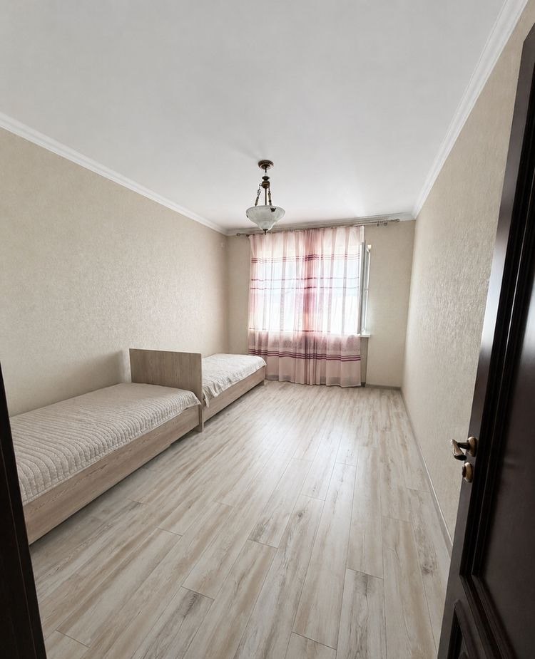 Продаётся 3-комн. квартира, 78 м² · ЖК Piramit Tower · Яккасарай — фото 2
