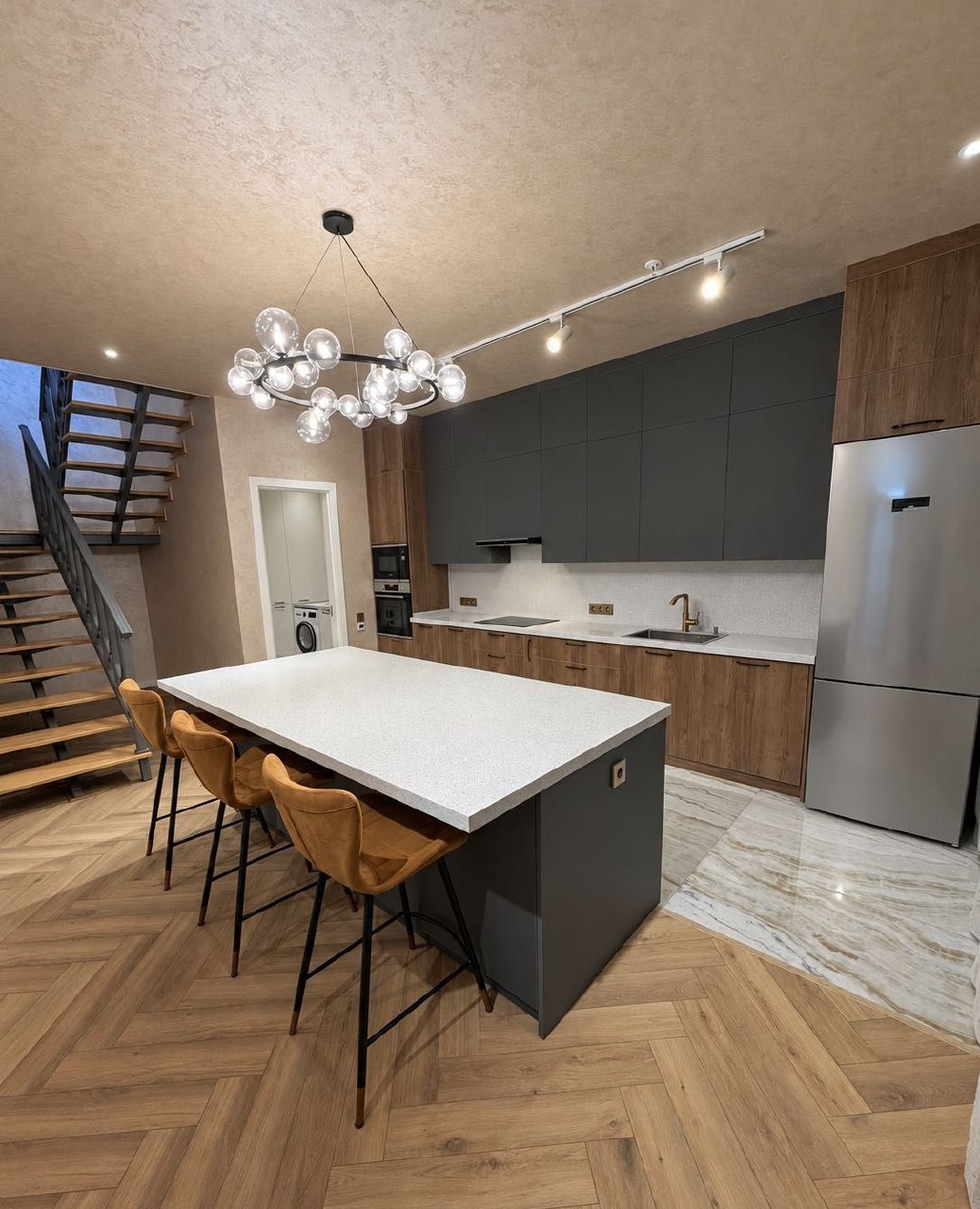 Продаётся 6-комн. квартира, 320 м² · ЖК Akay City · Мирзо-Улугбек — фото 2