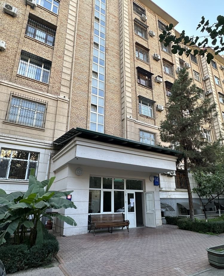 Продаётся 4-комн. квартира, 180 м² · Мирабад — фото 1