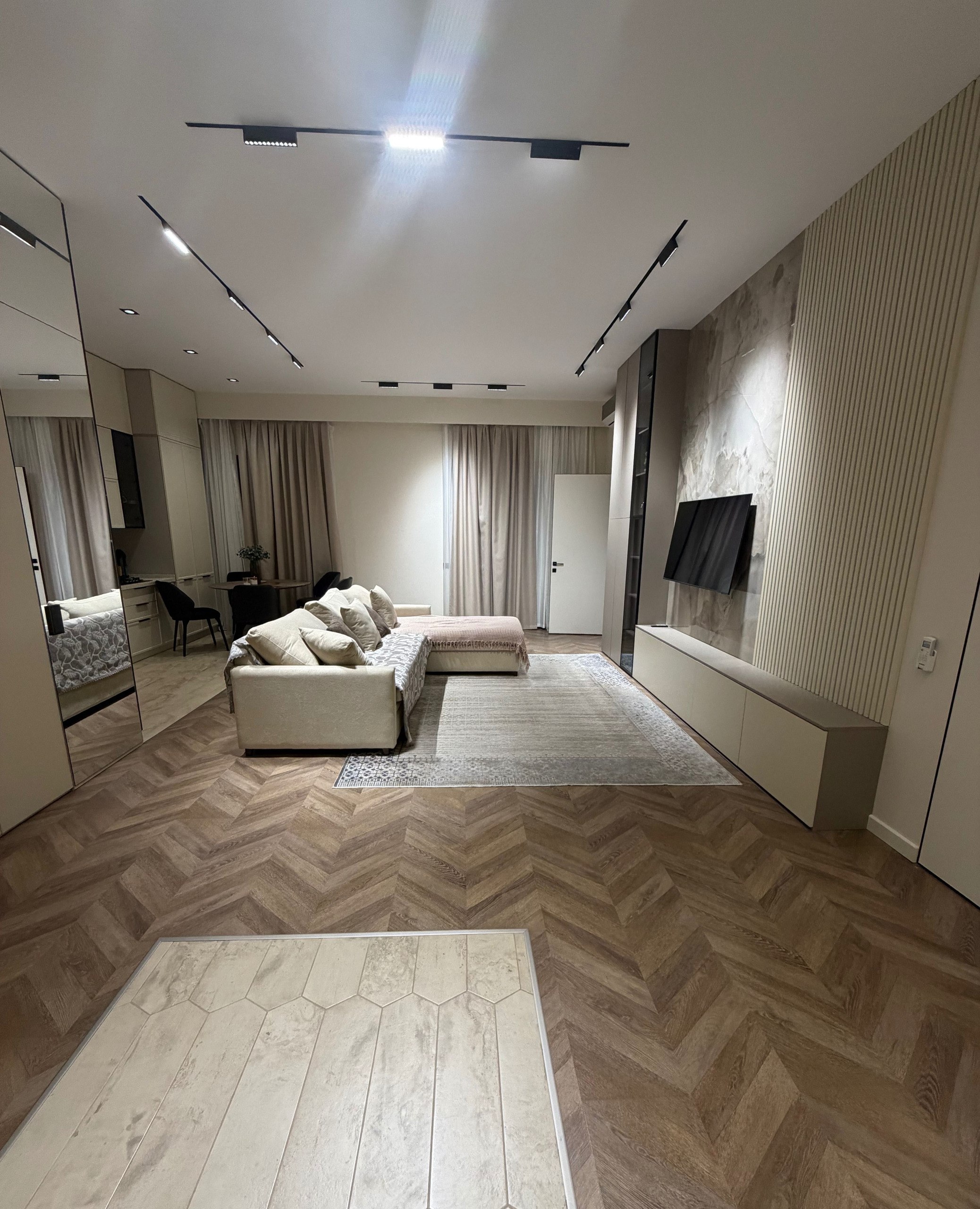 Сдаётся 2-комн. квартира, 65 м² · Мирабад — фото 1