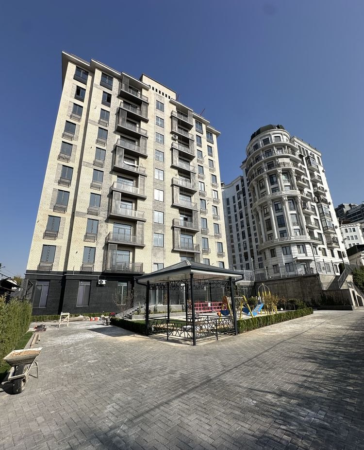 Sotiladi 5 xonali xonadon, 400 m² · Yunusobod — surat 1
