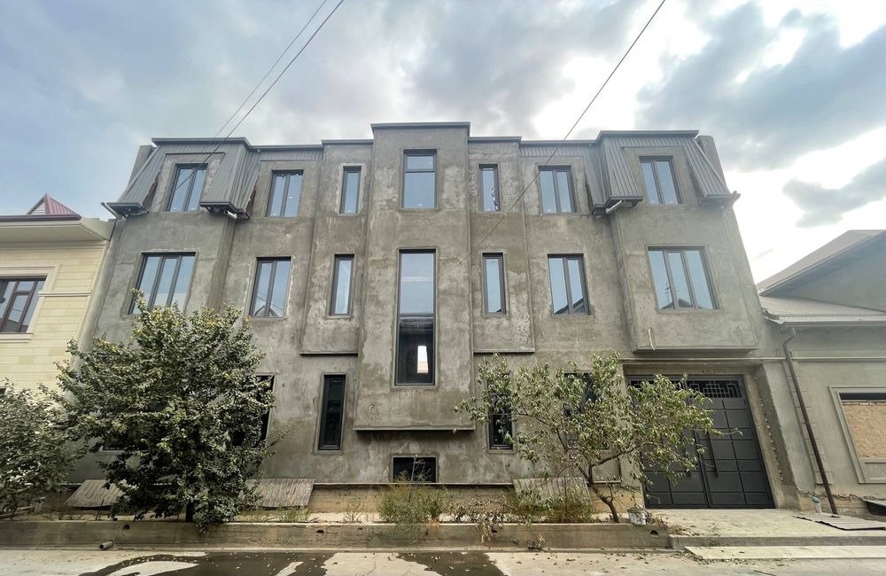 Sotiladi 12 xonali hovli · Uchtepa — surat 1