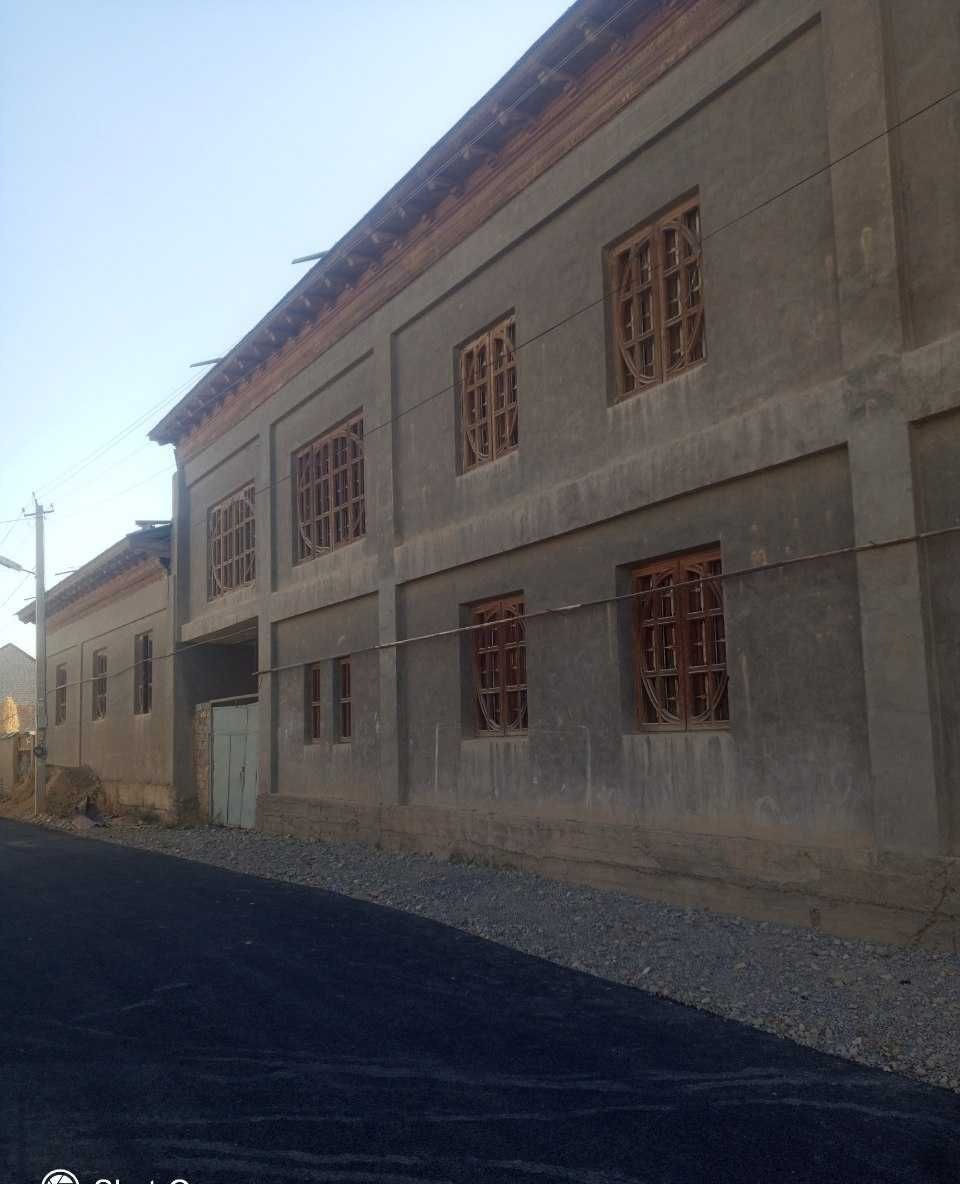 Sotiladi 8 xonali hovli, 1 m² · Yashnobod — surat 1