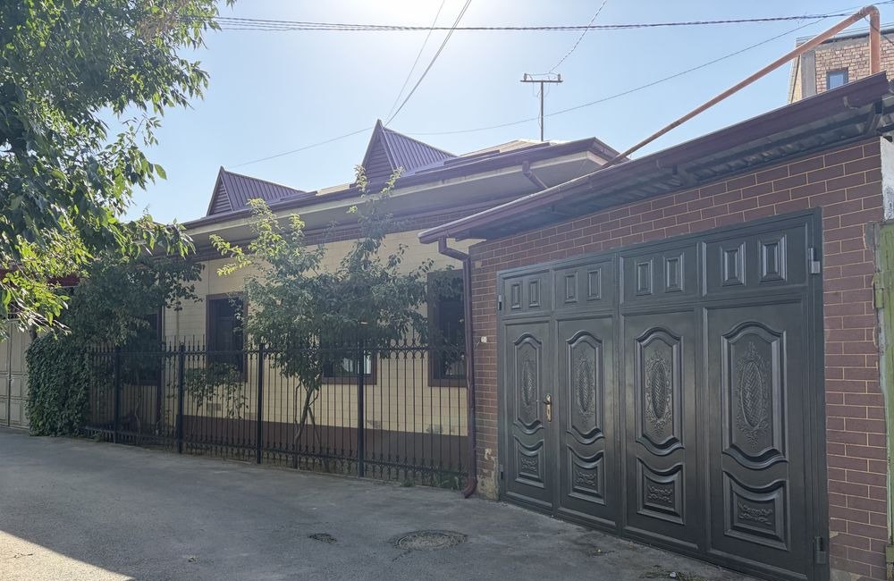 For sale 5-room house, 165 m² · Mirabad — photo 1